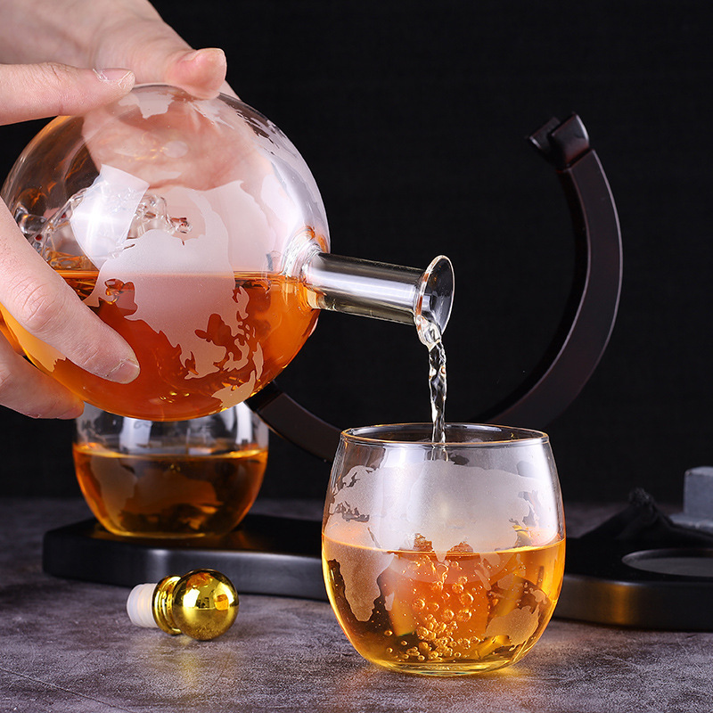 1L Creative Globe Decanter Set - огляд і ціна Decanter Globe Set